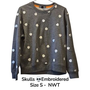 Skulls 💀 Sweatshirt Grey- Size S NWT Cactus + Pearl